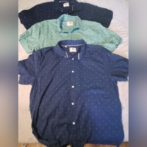 Steel & Jelly men's short sleeve shirts sold in a bundle in excellent condition
